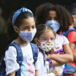 Le masque tueur d’enfants ?