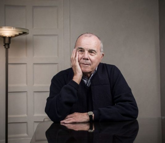 Pierre Brochand (ex-DGSE) : « En régularisant les clandestins dans les métiers en tension, une pompe inépuisable est amorcée «